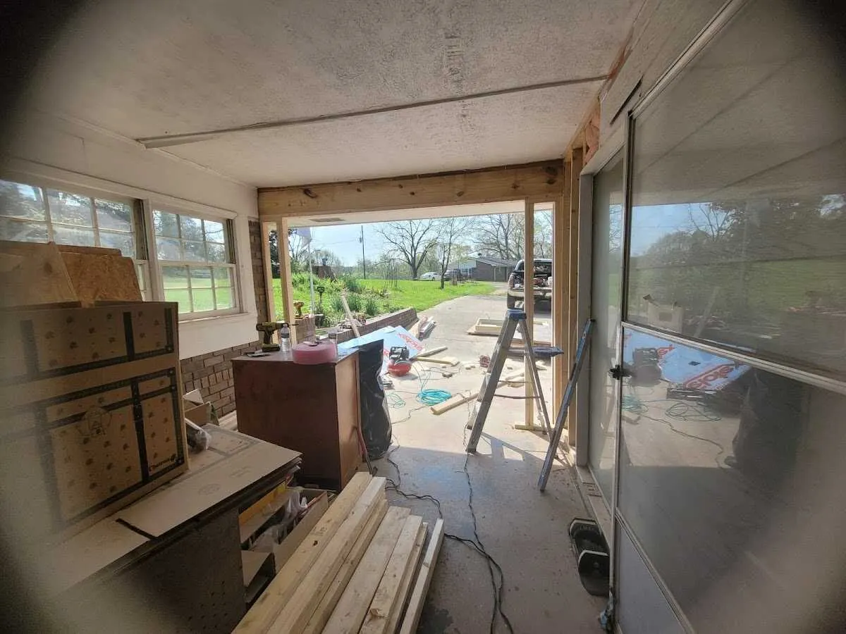 Air movers and dehumidifier for Water Mitigation Services in Kenmore